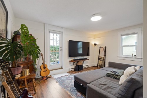 320 Moss St, Victoria, BC 