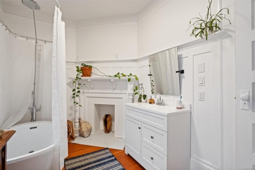 320 Moss St, Victoria, BC 