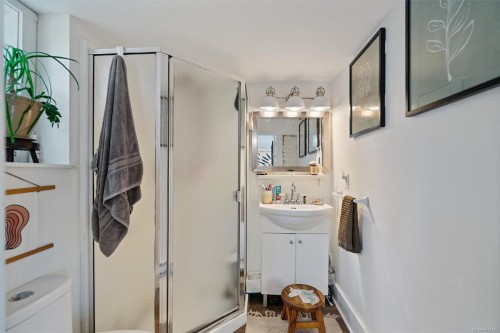 320 Moss St, Victoria, BC 