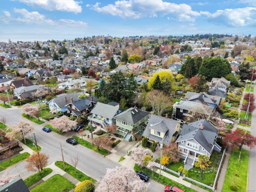 320 Moss St, Victoria, BC 