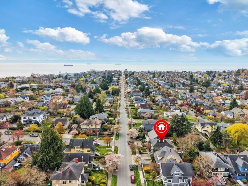320 Moss St, Victoria, BC 