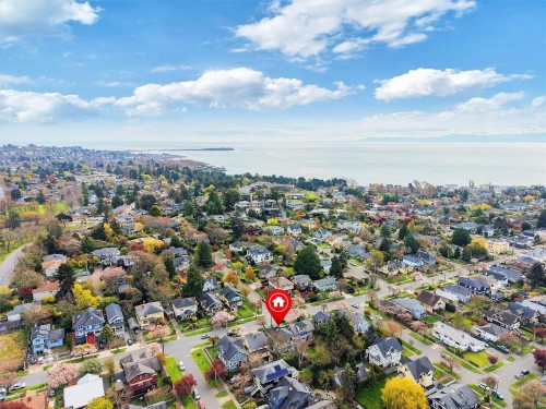 320 Moss St, Victoria, BC 