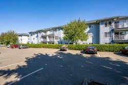 208A-698 Aspen Rd Comox, BC V9M 3S9