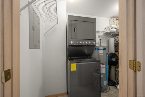 208A-698 Aspen Rd, Comox, BC - Indoor Photo Showing Laundry Room