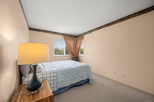 208A-698 Aspen Rd, Comox, BC - Indoor Photo Showing Bedroom