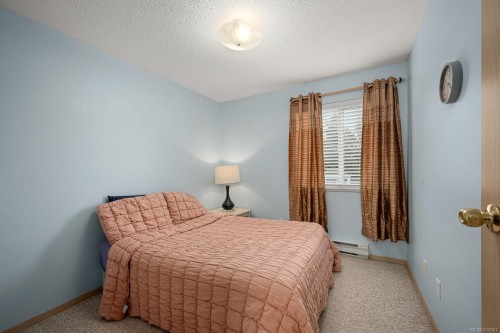 208A-698 Aspen Rd, Comox, BC - Indoor Photo Showing Bedroom
