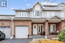 110 HUNTER'S GLEN CRESCENT  Ottawa, ON K1T 3R1
