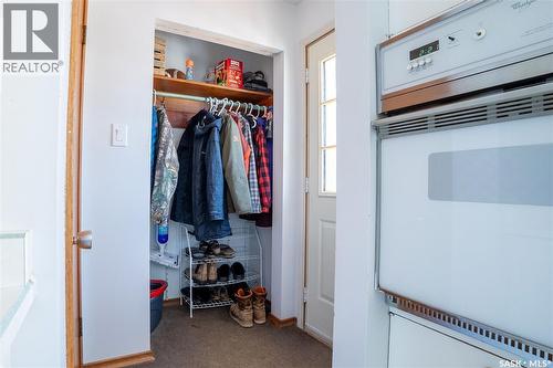 104 2Nd Avenue, Rosthern, SK - Indoor