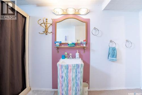 104 2Nd Avenue, Rosthern, SK - Indoor Photo Showing Bathroom