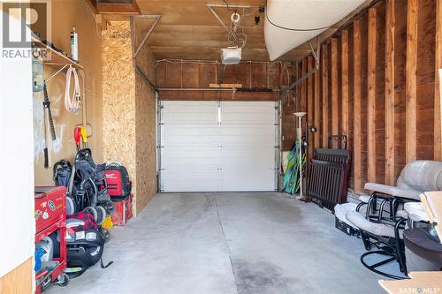 104 2Nd Avenue, Rosthern, SK - Indoor Photo Showing Garage