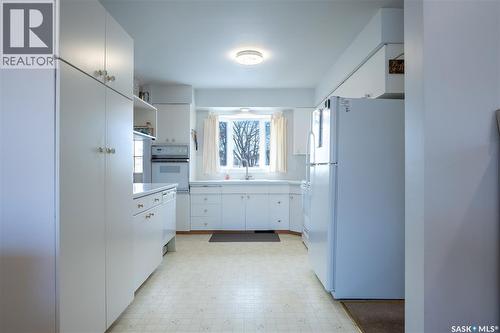 104 2Nd Avenue, Rosthern, SK - Indoor