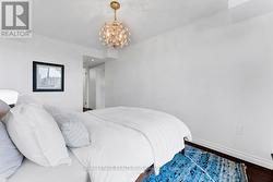 Primary bedroom - 