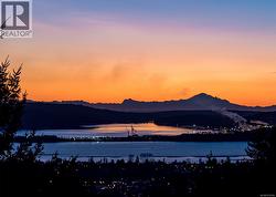 1214 College Dr  Nanaimo, BC V9R 6A4