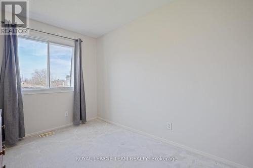 3rd Bedroom - 2942 Fairlea Crescent, Ottawa, ON - Indoor Photo Showing Other Room