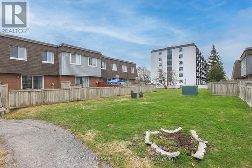 2942 Fairlea Crescent, Ottawa, ON - Outdoor