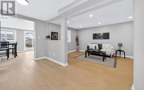 30 Bridlewreath Street, Kitchener, ON - Indoor