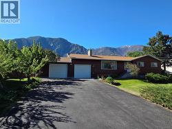 723 3rd Avenue Keremeos, BC V0X 1N2