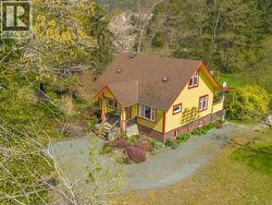 5394 MANSON AVE  Powell River, BC V8A 3P4