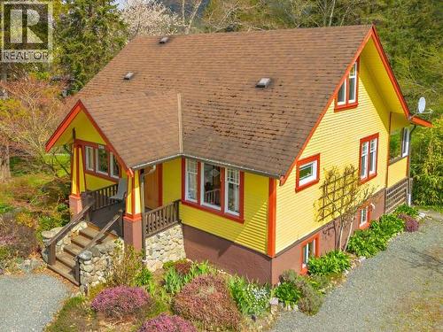 5394 MANSON AVE  Powell River, BC V8A 3P4