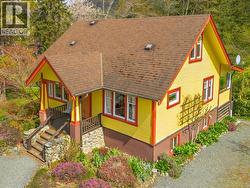 5394 MANSON AVE Powell River, BC V8A 3P4