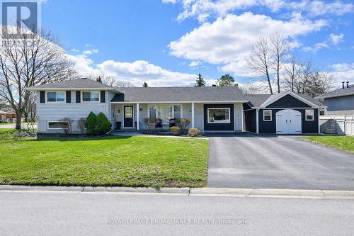 11 STAVEBANK ROAD  Belleville (Belleville Ward), ON K8P 2N7