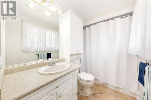 Ensuite - 756 Champlain Road, Tiny, ON - Indoor Photo Showing Bathroom