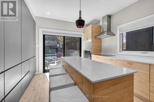 142 Florence Street, Ottawa, ON - Indoor