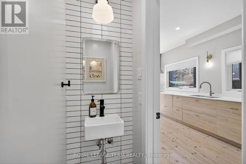 142 Florence Street, Ottawa, ON - Indoor