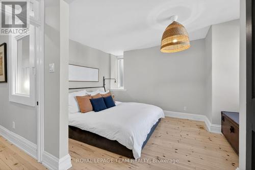 142 Florence Street, Ottawa, ON - Indoor Photo Showing Bedroom