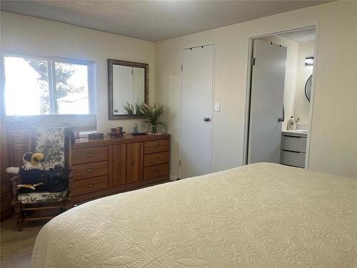 37 Bluebird Crescent, Brandon, MB - Indoor Photo Showing Bedroom