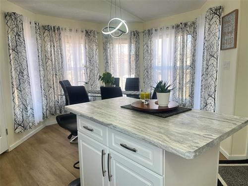 37 Bluebird Crescent, Brandon, MB - Indoor
