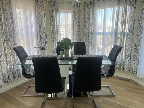 37 Bluebird Crescent, Brandon, MB - Indoor