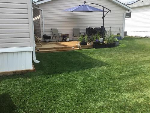 37 Bluebird Crescent, Brandon, MB - Outdoor With Exterior