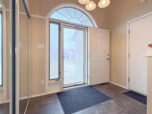 32 Willow Place, Brandon, MB - Indoor Photo Showing Other Room