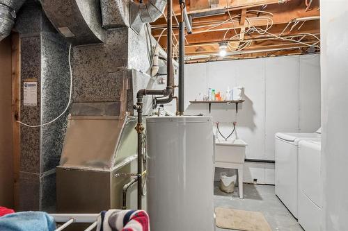 37 Hobbs Crescent, Winnipeg, MB - Indoor Photo Showing Basement