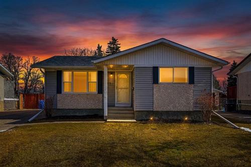 37 Hobbs Crescent, Winnipeg, MB - Outdoor