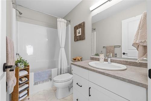 37 Mccrindle Bay, Winnipeg, MB 