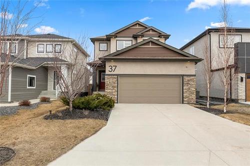 37 Mccrindle Bay, Winnipeg, MB 