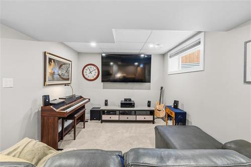 37 Mccrindle Bay, Winnipeg, MB 