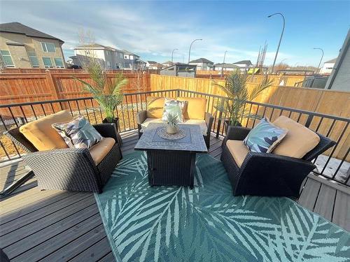 37 Mccrindle Bay, Winnipeg, MB 