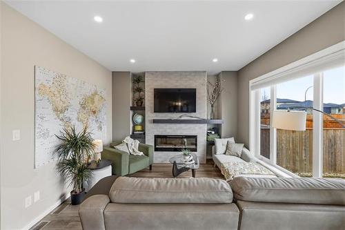 37 Mccrindle Bay, Winnipeg, MB 