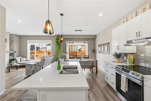 37 Mccrindle Bay, Winnipeg, MB 