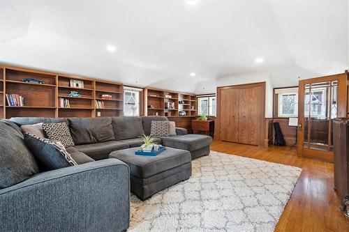299 Yale Ave, Winnipeg, MB 
