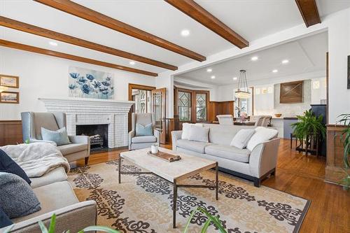 299 Yale Ave, Winnipeg, MB 