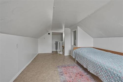 575 Castle Ave, Winnipeg, MB 