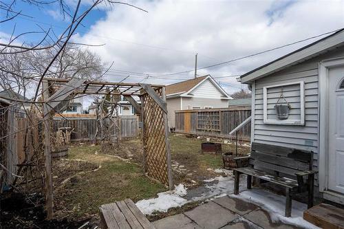 575 Castle Ave, Winnipeg, MB 