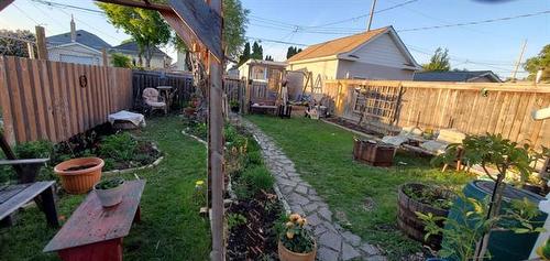 575 Castle Ave, Winnipeg, MB 