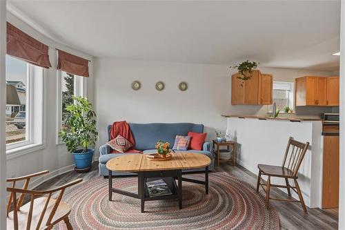 575 Castle Ave, Winnipeg, MB 