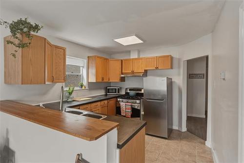 575 Castle Ave, Winnipeg, MB 