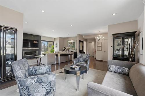 131 Pinehurst Cr, Winnipeg, MB 